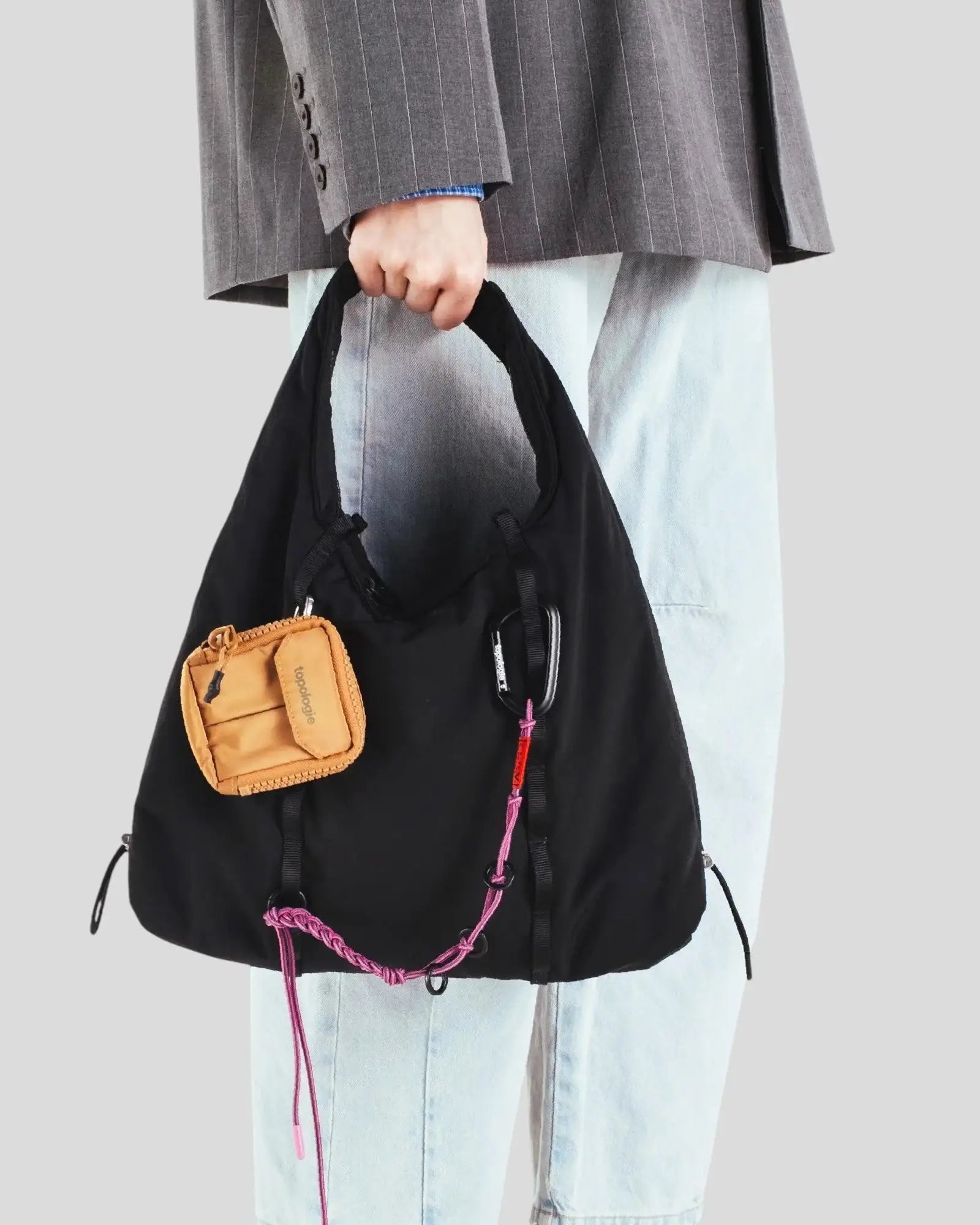 Topologie || Cloub Hobo Small Bag - Black