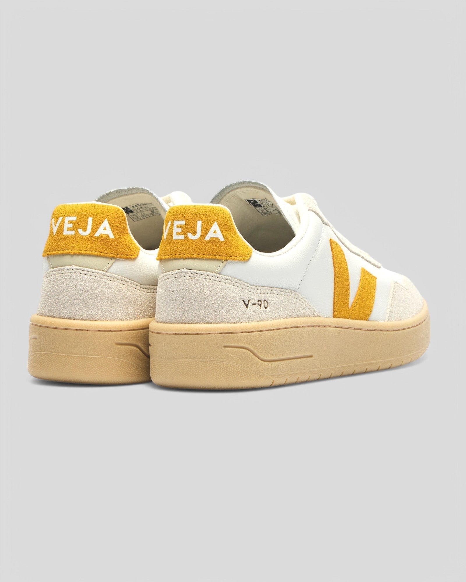 Veja || V-90 - White/ Toscane/ Natural Veja