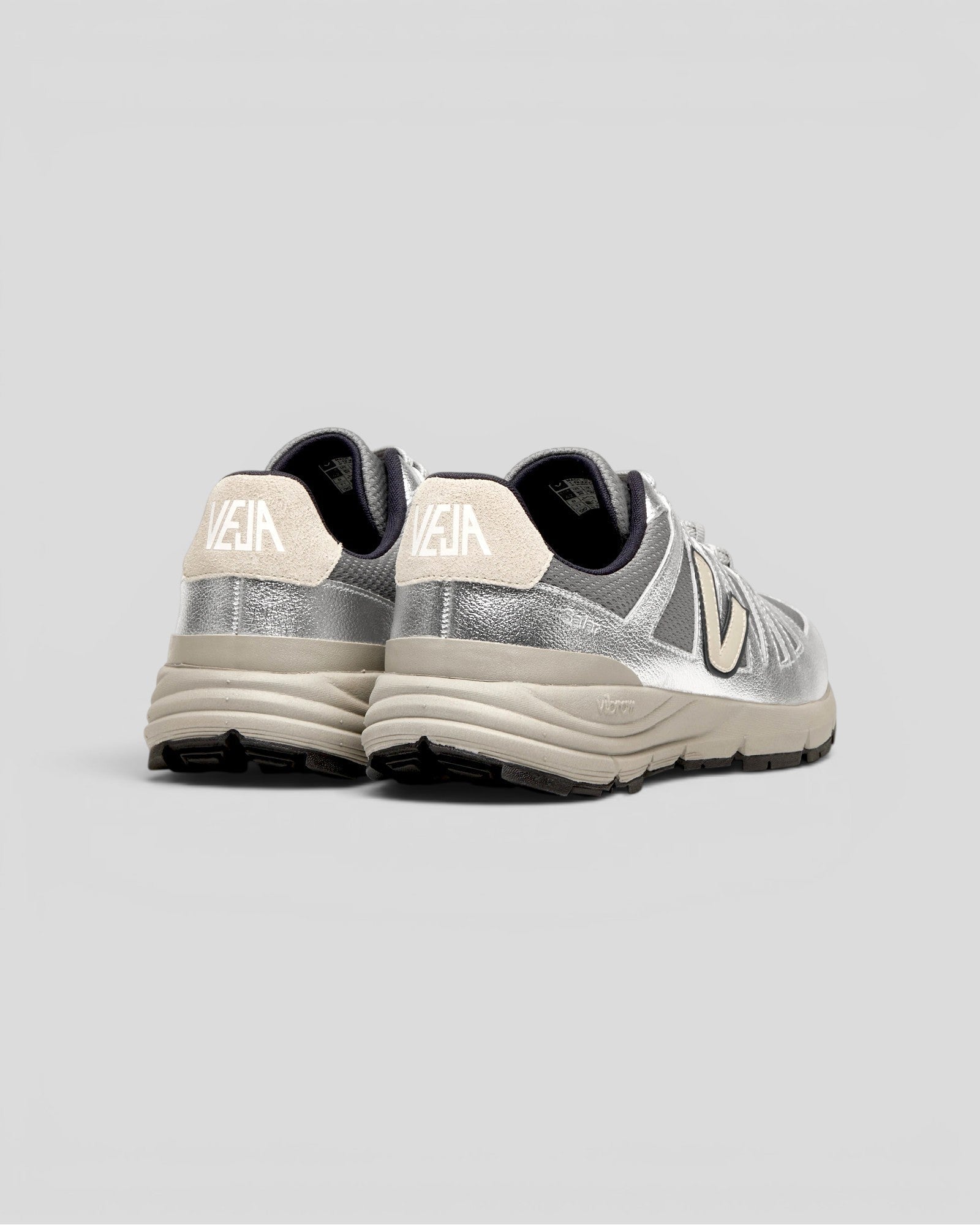 Veja || Salar Alveomesh - Pierre / Silver Veja