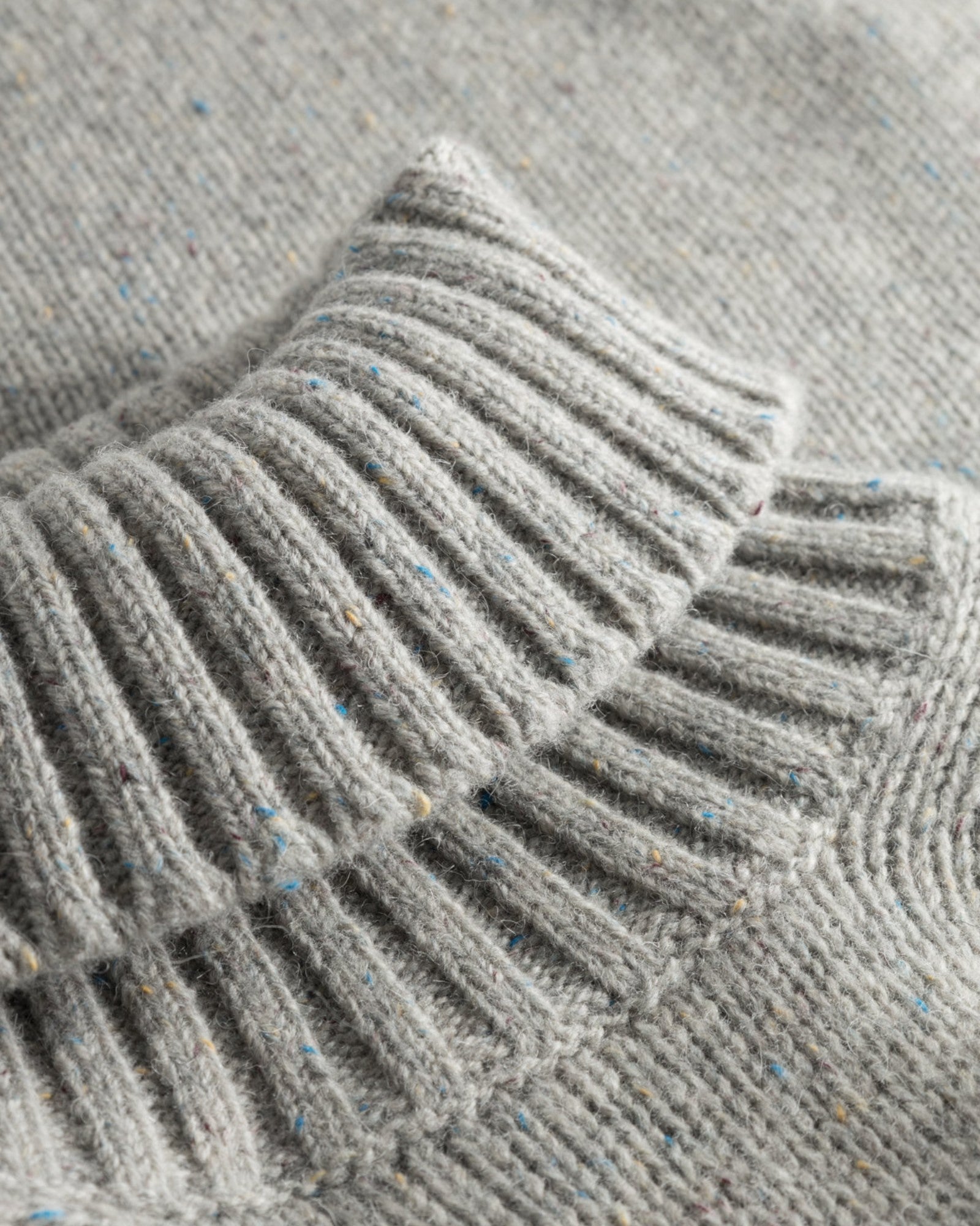 Les Deux || Gary Fleck Wool Rollneck - Grey Melange Les Deux