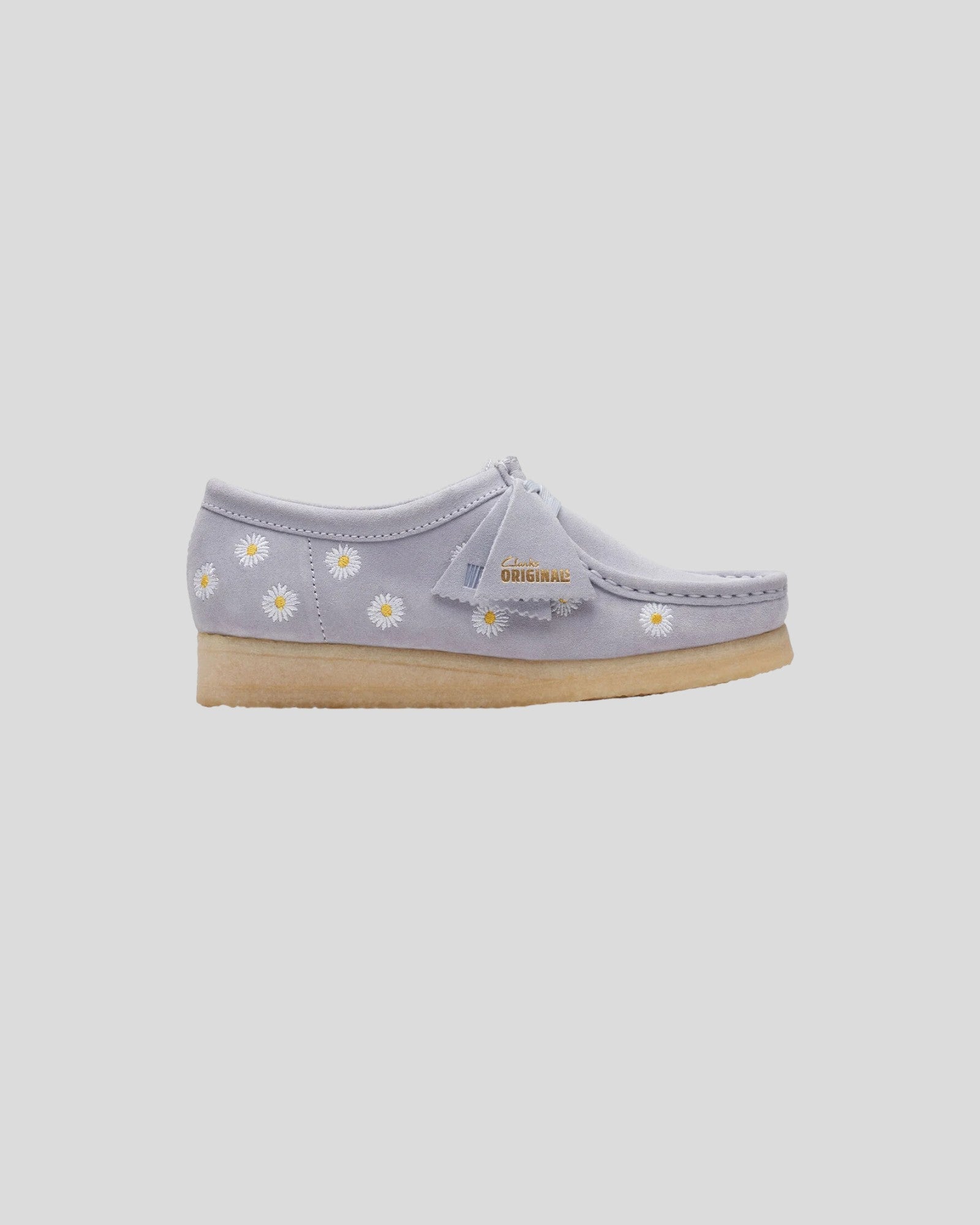 Clarks || Wallabee - Cloud Grey Emb Clarks